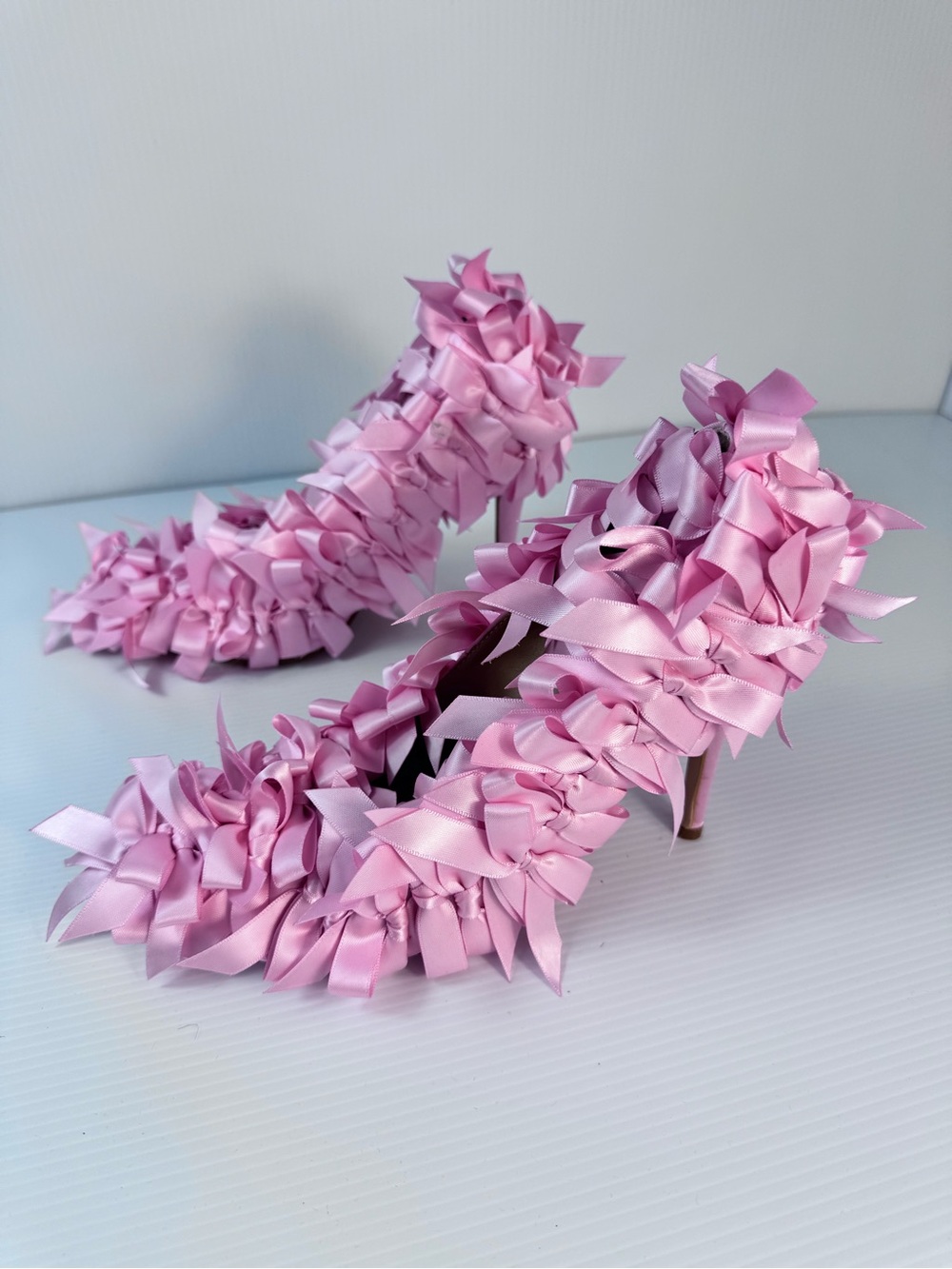 Azalea Wang Stacia Pink Ribbon Stiletto Heels NIB Sizes 6 & 7 - Picture 2 of 6